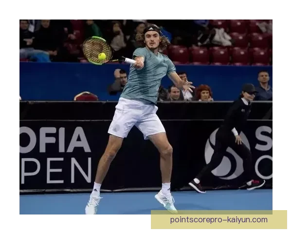 阿什利扬边路风格分析：逐渐适应新赛季的战术变化与表现稳定度提升